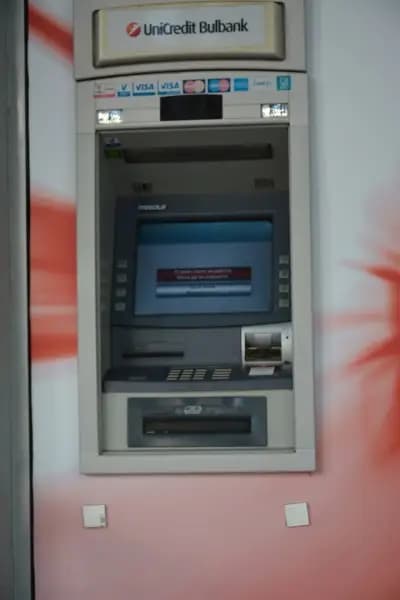Уникредит Булбанк
