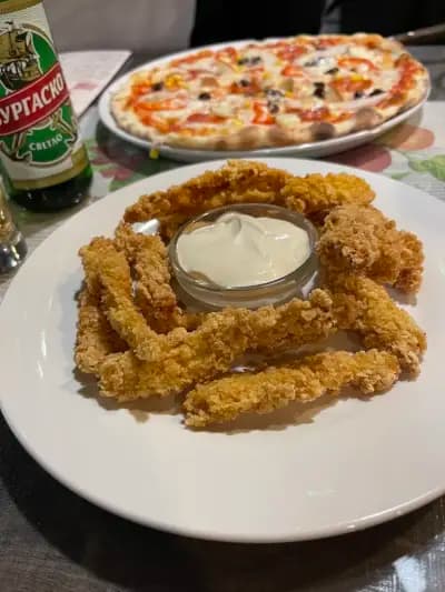 Gusto Pizza and Grill