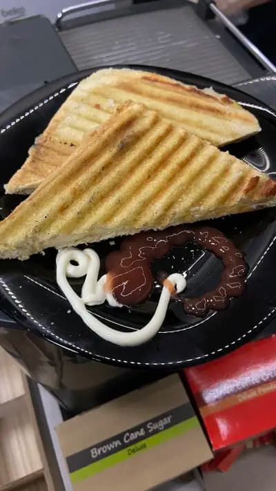 Aura Cafe&Patisserie