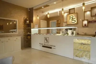 Radi Slavcheva CHOCOLATIER - Шоколадов бутик!