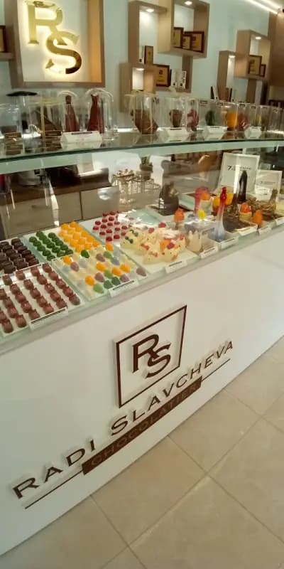 Radi Slavcheva CHOCOLATIER - Шоколадов бутик!