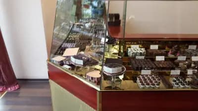 Irida Chocolate