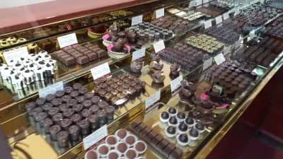 Irida Chocolate