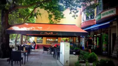 Coffee & Patisserie"PARFE"