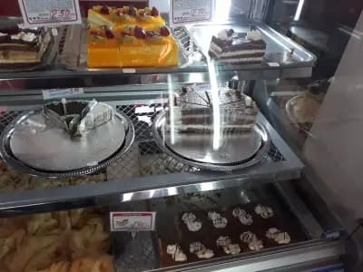 Сладкарница "Алпина"