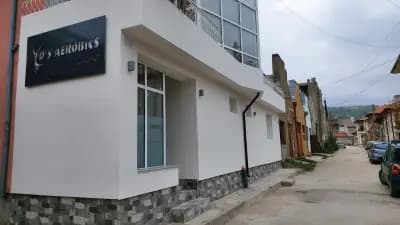 Yo's aerobics studio