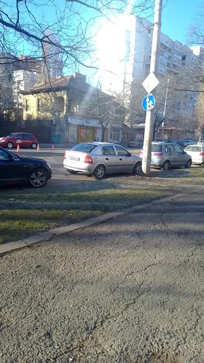 Сладкарница Пчела Стамболийски