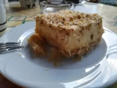 Сладкарница Пчела Стамболийски