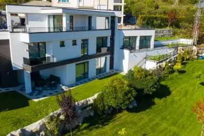 GRAFFIT Luxury houses