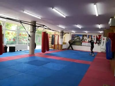 Спортна зала „Дан Колов“