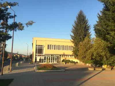 Стадион за тренировки, Етрополе