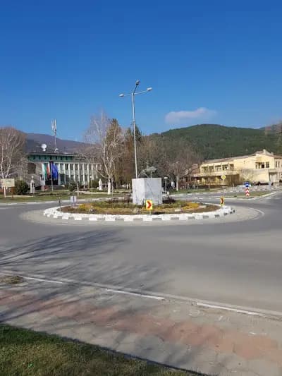 Кафе Караваната Енина