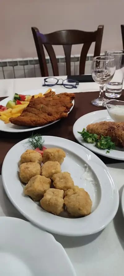 Хотел „Кипарис“