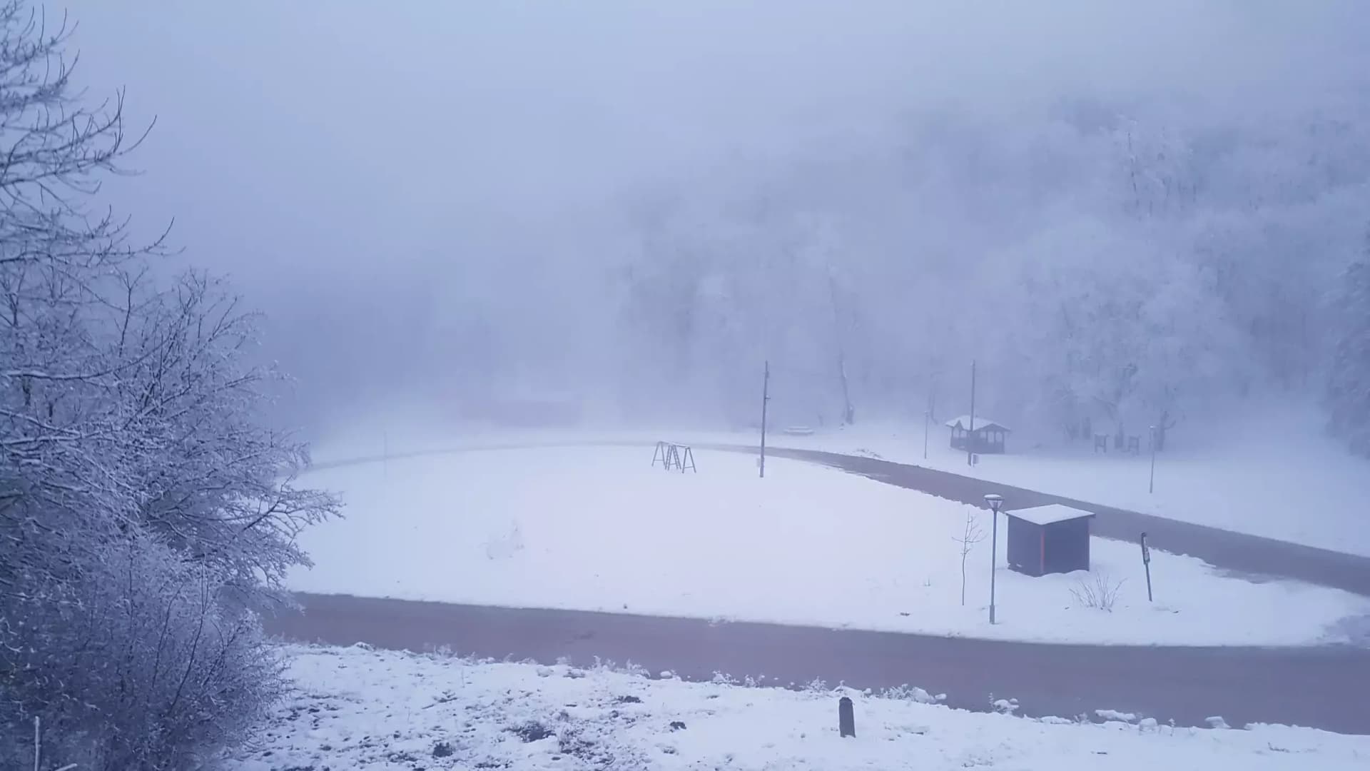 Комплекс Леденика-хижа