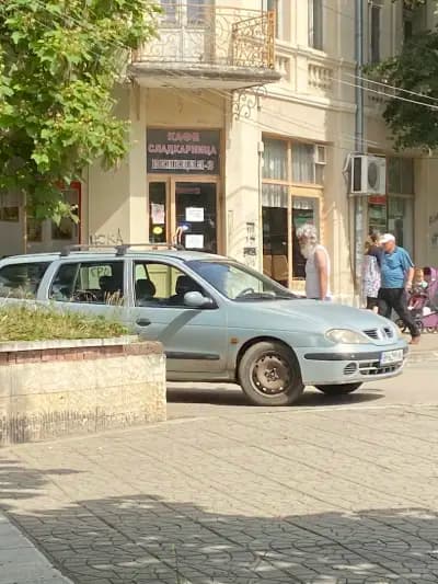 Сладкарница Венеция-2