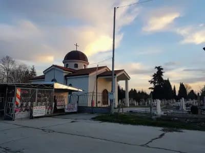 Гробищен парк Тополи