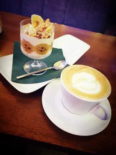 Shefka - Cafe & Bar