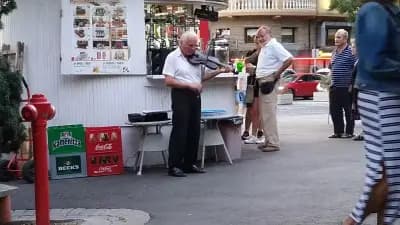 Бар „Гъбката“
