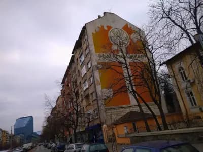 пл. „Руски паметник"