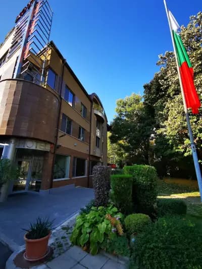 Elate Plaza Hotel