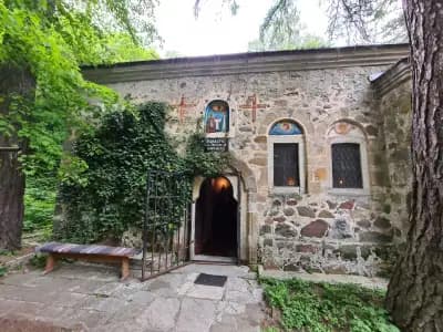 Горнобански манастир „Св.св. Кирил и Методий“