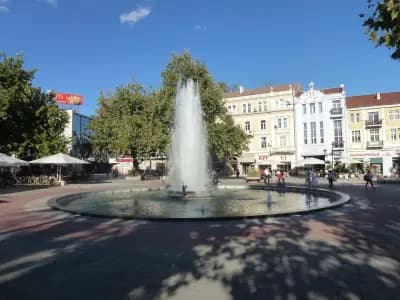 Фонтанът пред Общината