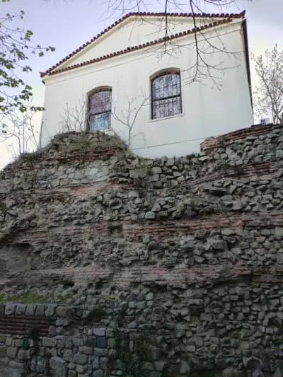Южна кръгла кула