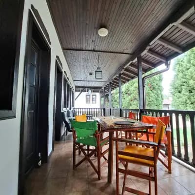 Къща Аура