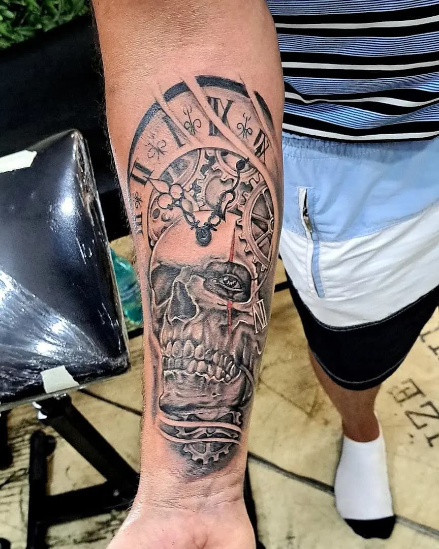 Bugpin tattoo