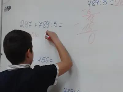 АГЕНЦИЯ КОГАТО МАМА И ТАТКО СА ЗАЕТИ / МариЕС ЕООД