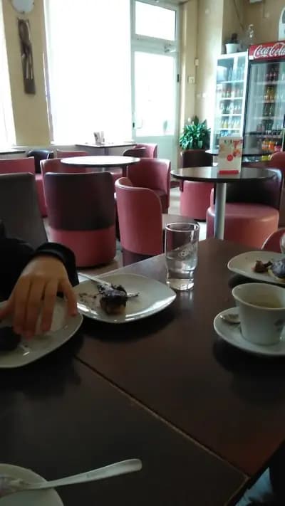 Сладкарница Захарно петле - детски кът