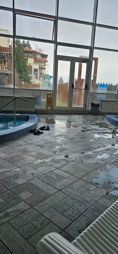 Масажно студио към градската баня