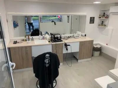 Moustache BARBER SHOP