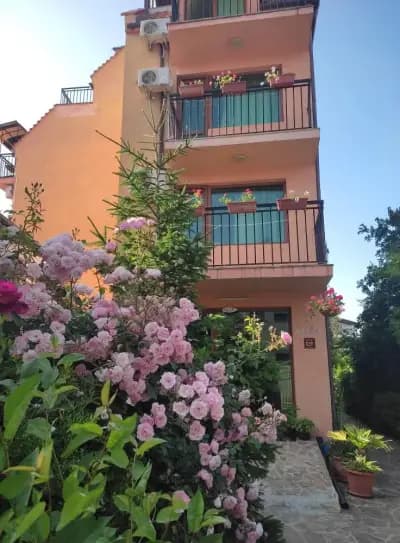 Семеен хотел Релакс/Family Hotel Relax