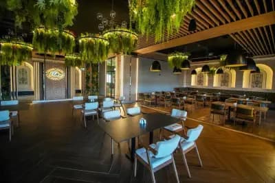 FLORA Bar&Grill