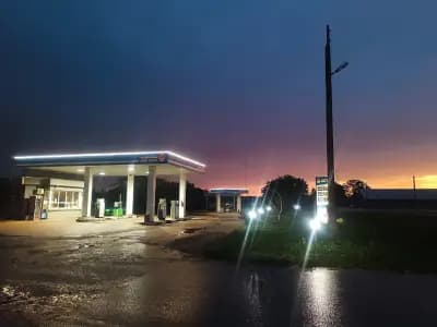 Бензиностанция Нова Черна