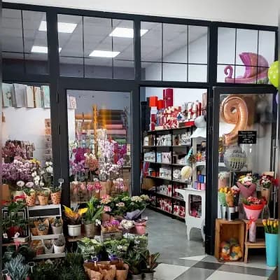 Flower Shop - цветя и опаковане на подаръци ДОСТАВКА на цветя