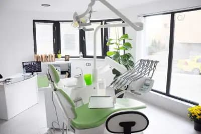 Стоматологичен ценнър TriDent, Варна