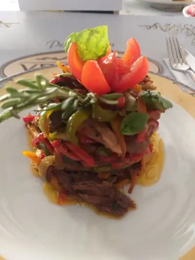 Ресторант "Улицата"