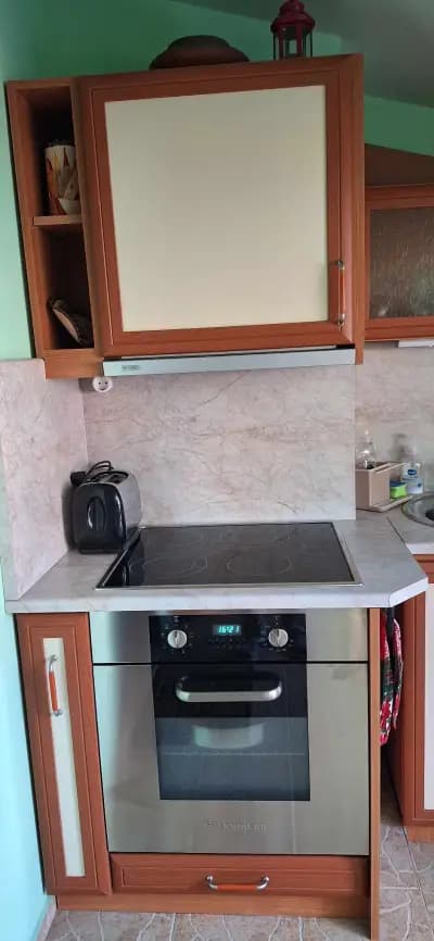 Мансардно студио за гости „Уют“ – нощувки в Карлово с изглед към Балкана, Wi-Fi и климатик