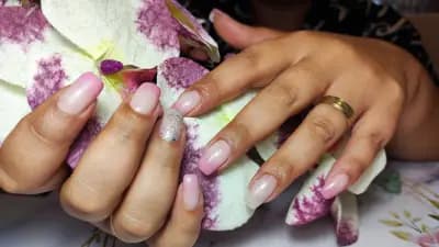 Manicure and pedicure salon Pero