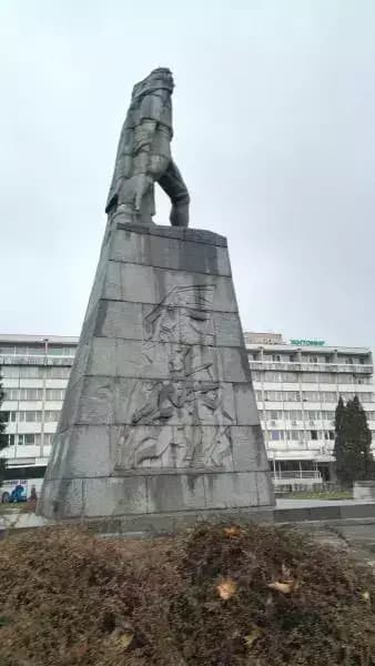 Паметник на Септемврийското въстание 1923 год., град Монтана, България