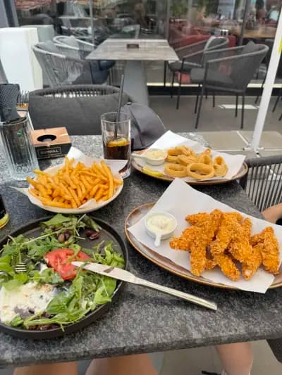NOA Bar & Brunch