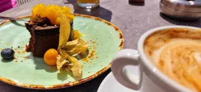 NOA Bar & Brunch