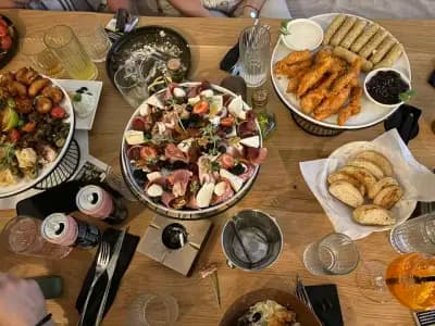 NOA Bar & Brunch