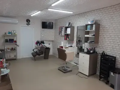 Фризьорско студио "Rose gold"