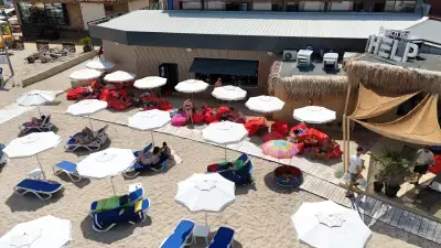 Beach bar Help