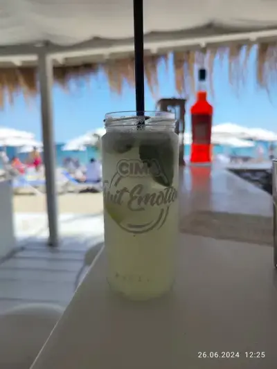 Beach bar Help