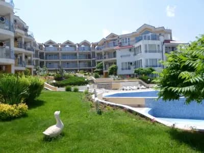 Apartments in Complex Panorama