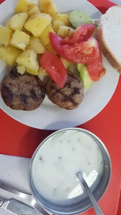 Хотел Тринити